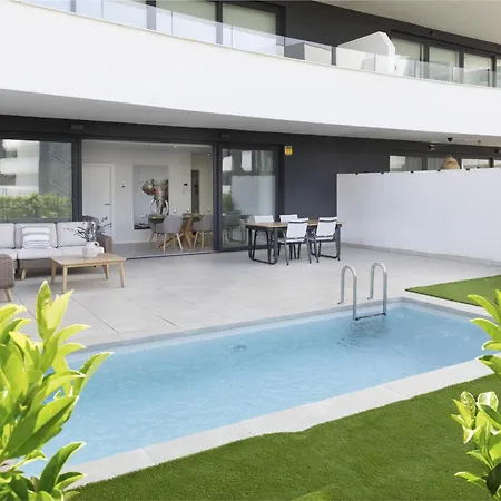 Premium Garden With Private Pool In Higueron Fuengirola